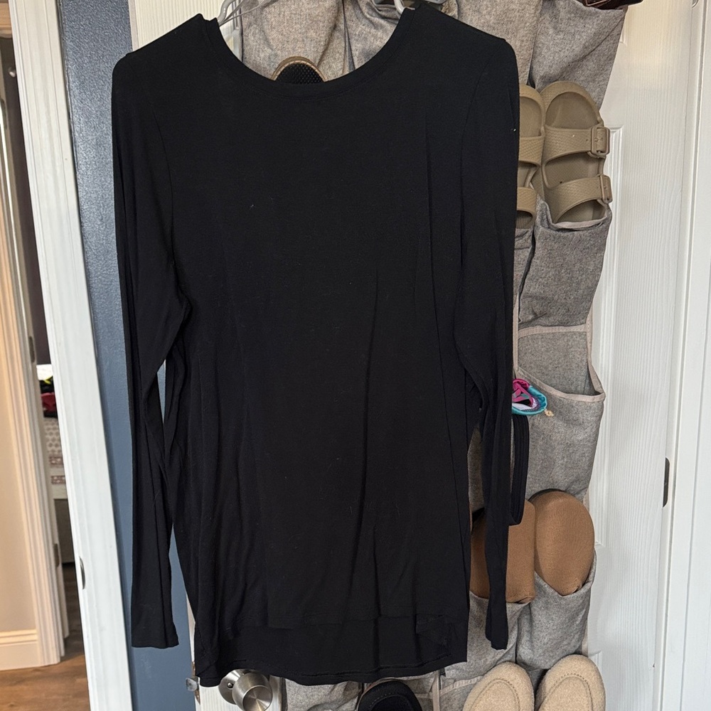 Aerie Black Long Sleeve Women's Tee
